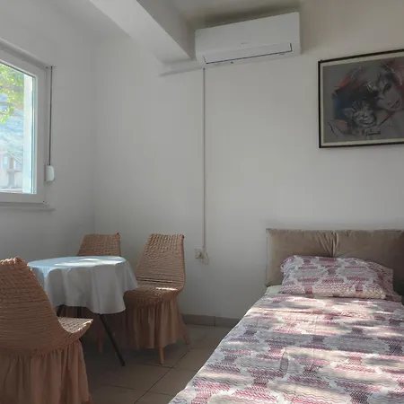 Zest Apartman